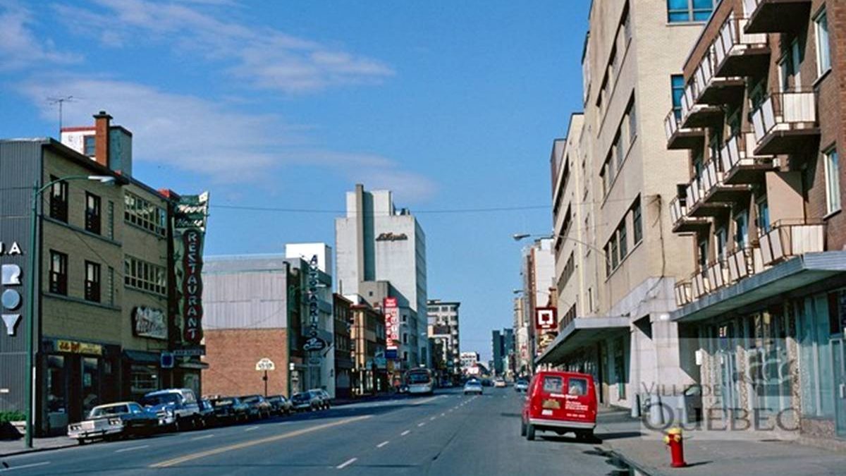 Saint-Roch dans les années 1980 (16) : boulevard Charest Est | 19 septembre 2021 | Article par Jean Cazes