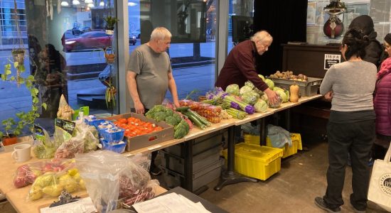 Le retour des marchés solidaires en Basse-Ville ouvre la voie à une épicerie communautaire - Anne Charlotte Gillain